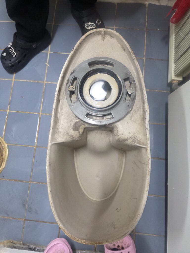 보은군 변기막힘 작업 후 배수 상태 확인 참고 사진