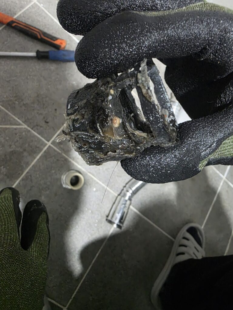 옥천군 하수구막힘 작업 후 배수 상태 확인 참고 사진